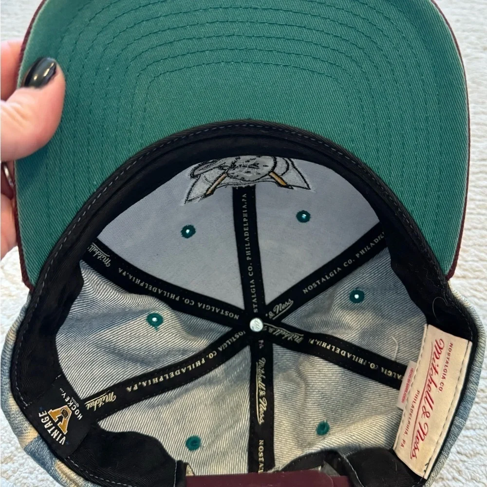 Anaheim MIGHTY Ducks MITCHELL & NESS hat